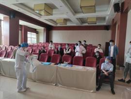 再次組建后備護(hù)理組，準(zhǔn)備支援邊境疫情防控-護(hù)理部組織湖北戰(zhàn)“疫”經(jīng)驗(yàn)分享及防控知識培訓(xùn)