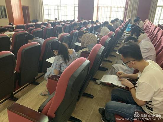 夯實(shí)基礎(chǔ)護(hù)理技能—云南省精神病醫(yī)院護(hù)理部舉行“三基三嚴(yán)”理論考核及操作培訓(xùn)